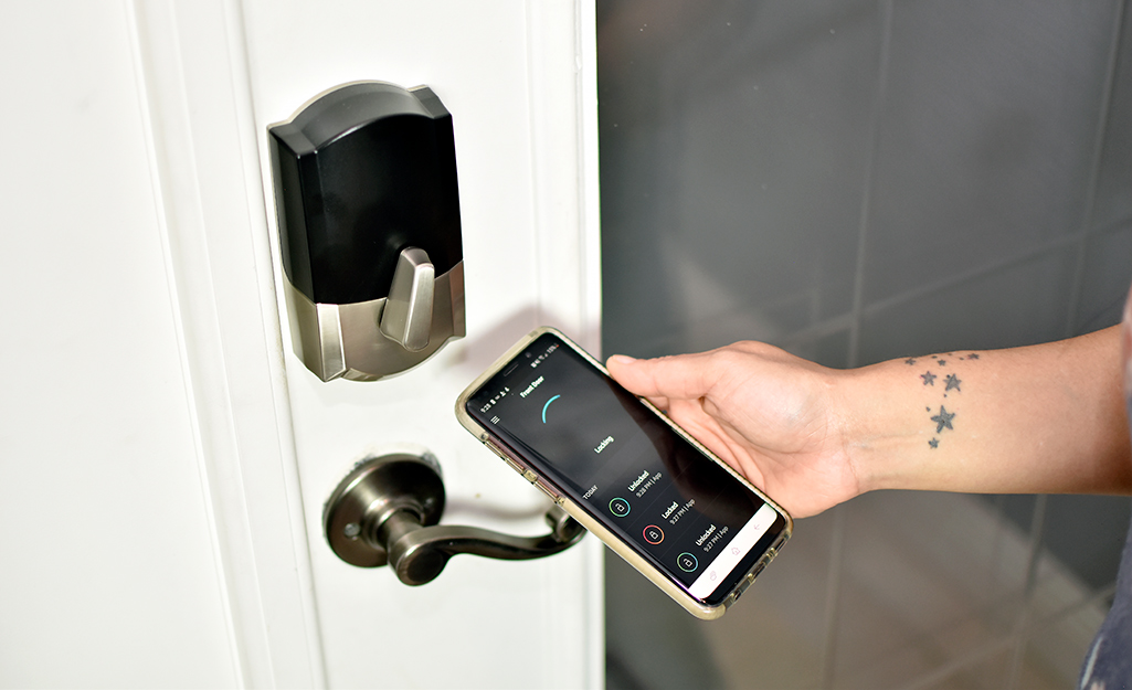 Smart Locks for Apartments: Landlord’s Guide